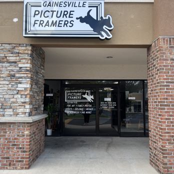 Gainesville Picture Framers - Framing Near Me - Gainesville, Florida Gainesville Picture Framers - Framing Near Me - Gainesville, Florida