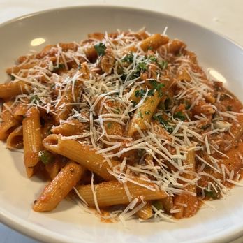 MA'S Italian Kitchen - PENNE ALLA VODKA - Italian Near Me - Burbank, California MA'S Italian Kitchen - PENNE ALLA VODKA - Italian Near Me - Burbank, California