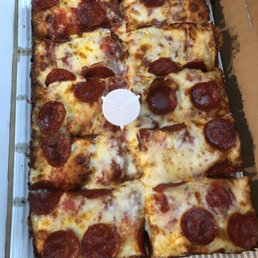 Large Pepperoni pizza! Love it! Large Pepperoni pizza! Love it!