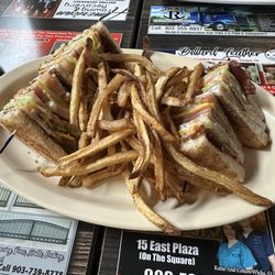 Roadhouse Family Diner - Road House Club Sandwich