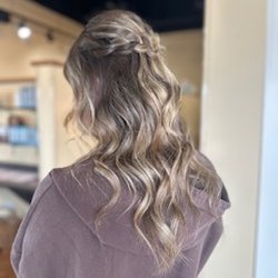 L'auberge - Holiday-Ready Hair