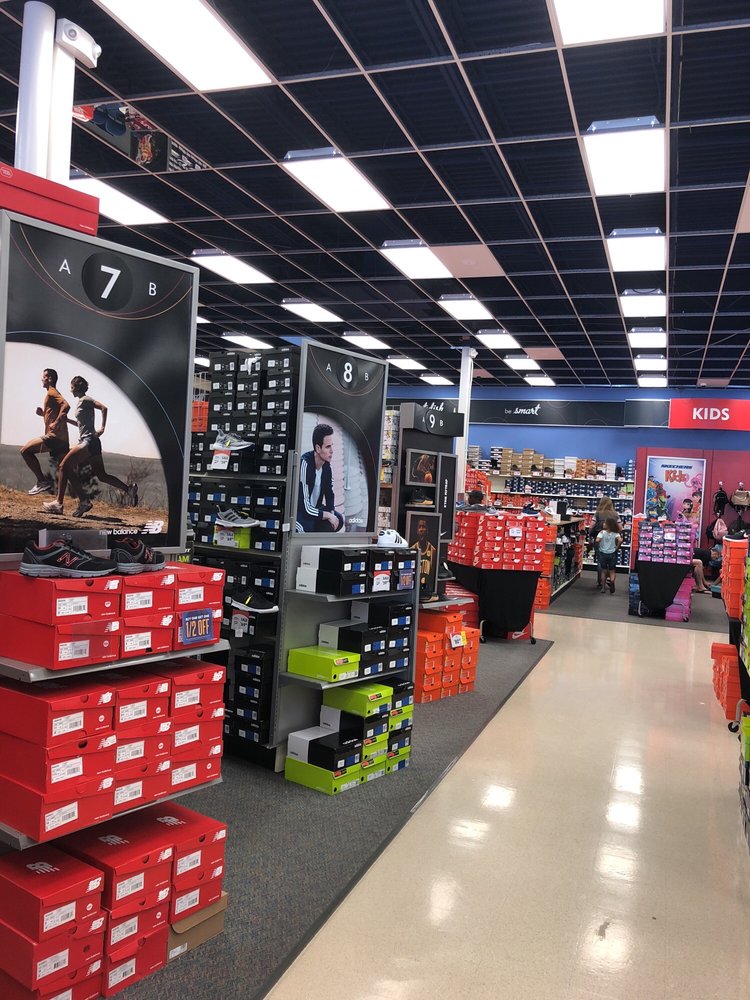 SHOE CARNIVAL Shoe Stores 2105 N Prospect Ave, Champaign, IL