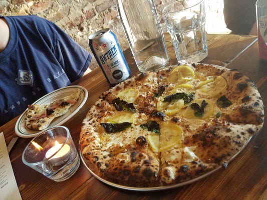 Paulie Gee's by null