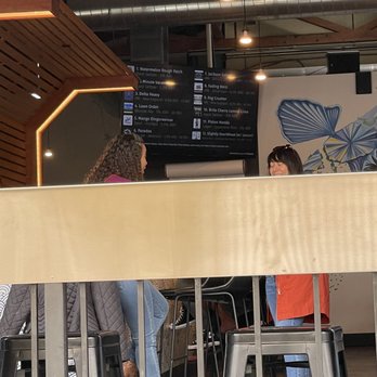 Humdinger Brewing - New American Near Me - Arroyo Grande, California