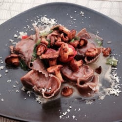 Gusto e... - Waldpilztortelloni auf Pfifferlingen @Gusto e...