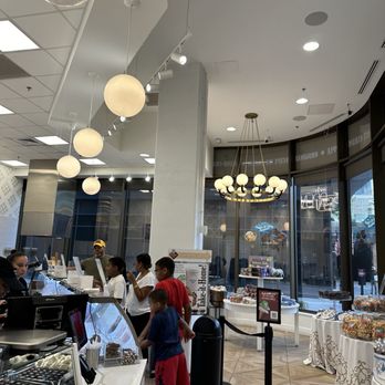 Kilwins Ice Cream - Chocolate - Fudge - Ice Cream & Frozen Yogurt Near Me - Washington, DC, District of Columbia Kilwins Ice Cream - Chocolate - Fudge - Ice Cream & Frozen Yogurt Near Me - Washington, DC, District of Columbia