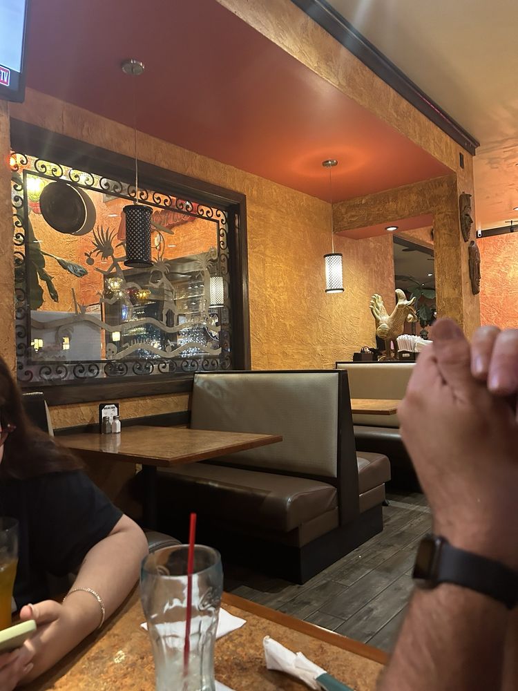 La Parrilla Mexican Restaurant