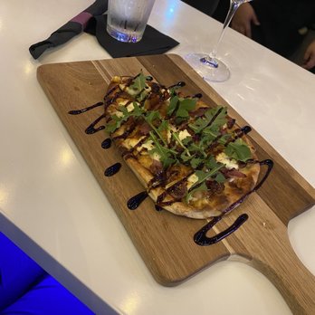 Mellow Grapes - Pigs and Figs flatbread (my go to!) - Wine Bars Near Me - Miami, Florida Mellow Grapes - Pigs and Figs flatbread (my go to!) - Wine Bars Near Me - Miami, Florida