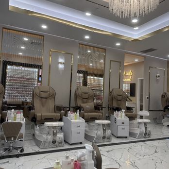 Mood Nail Lounge Campbell - Comfy chairs - Nail Salons Near Me - Campbell, California Mood Nail Lounge Campbell - Comfy chairs - Nail Salons Near Me - Campbell, California