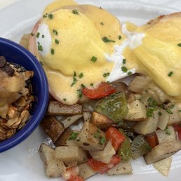 eggs benedict (comes with yogurt parfait and potatoes) eggs benedict (comes with yogurt parfait and potatoes)