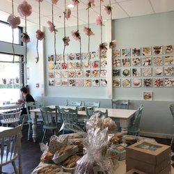 Life is Sweet Bakery & Cafe - Inside