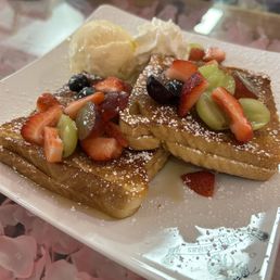 "Honey toast". If you know honey toast, this is not it