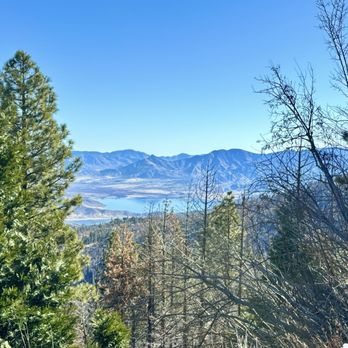 Whispering Pines Lodge - View from a drive up above Lake Isabella - Hotels Near Me - Kernville, California