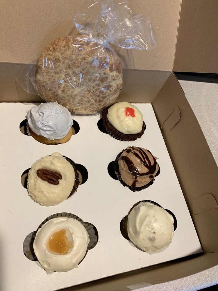 THE CUPCAKE ATELIER 25 Photos & 14 Reviews 329 Sw C Avenue, Lawton, Oklahoma Bakeries