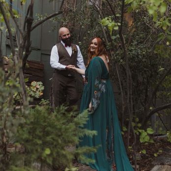 Flora & Lane - Bridal Near Me - Chicago, Illinois