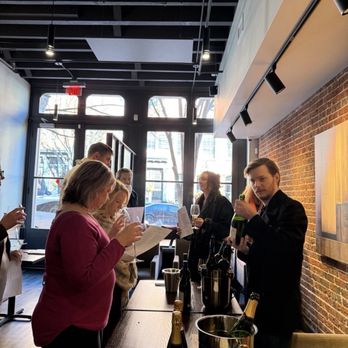 Echelon Wine Bar - Wine Bars Near Me - Richmond, Virginia Echelon Wine Bar - Wine Bars Near Me - Richmond, Virginia