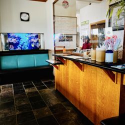Lee's Wok - Just ordered our takeout at the counter