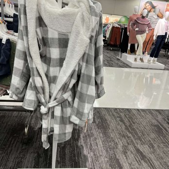 Target - Department Stores Near Me - Schaumburg, Illinois