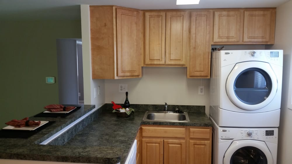 EDGEWOOD PARK APARTMENTS Updated June 2024 23 Photos 611 Edgewood