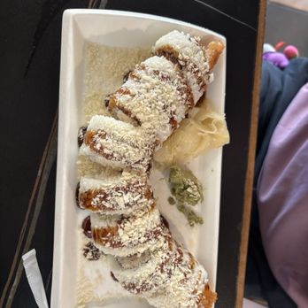 Hanano Ramen - Crunchy roll - weird colored wasabi and frozen ginger, burnt tempura and undercooked inside - Ramen Near Me - Orange, California Hanano Ramen - Crunchy roll - weird colored wasabi and frozen ginger, burnt tempura and undercooked inside - Ramen Near Me - Orange, California