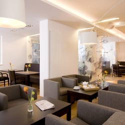 Hotel Baurs Park - Blick aus dem Loungebereich in das Restaurant