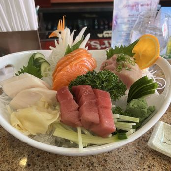 Golden Mango - Sashimi - Asian Fusion Near Me - Farmington, Connecticut Golden Mango - Sashimi - Asian Fusion Near Me - Farmington, Connecticut