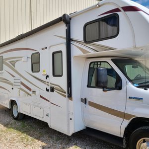 LIBERTY RV RENTAL - 14700 State Hwy 29 E, Liberty Hill, Texas - RV