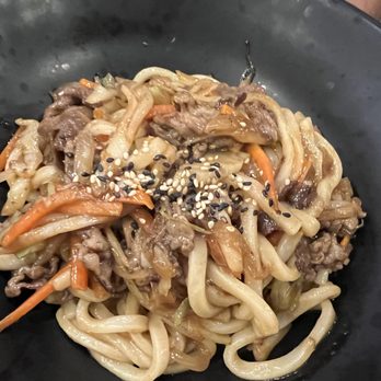 Gozen Sushi - Beef yaki udon - Sushi Bars Near Me - London, Ontario