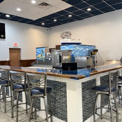 IDK Raw Bar Grill and Gaming - Front dining bar