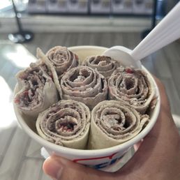 Oreo Blast Ice Cream Rolls