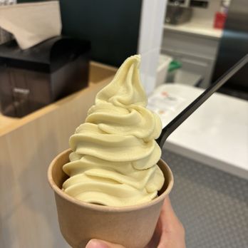 Vaca's Creamery - Sweet corn ice cream - Ice Cream & Frozen Yogurt Near Me - Chicago, Illinois Vaca's Creamery - Sweet corn ice cream - Ice Cream & Frozen Yogurt Near Me - Chicago, Illinois
