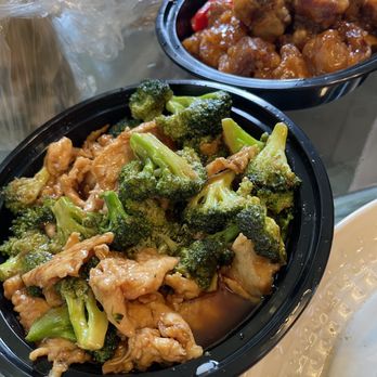 Szechuan House - Chicken broccoli, sweet and sour pork - Chinese Near Me - Broken Arrow, Oklahoma Szechuan House - Chicken broccoli, sweet and sour pork - Chinese Near Me - Broken Arrow, Oklahoma