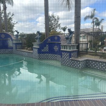 Orange County Pool Services - Pool Cleaners Near Me - Anaheim, California