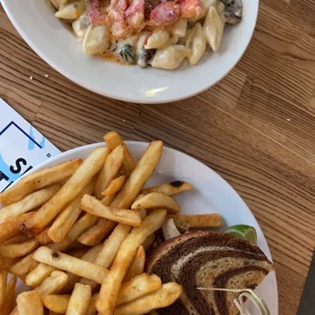 Side Street Cafe - -Create Your Own Mac And Cheese: Spinach, Mushrooms, and Lobster -Haddock Reuben W/ Fries - American Near Me - Bar Harbor, Maine Side Street Cafe - -Create Your Own Mac And Cheese: Spinach, Mushrooms, and Lobster -Haddock Reuben W/ Fries - American Near Me - Bar Harbor, Maine