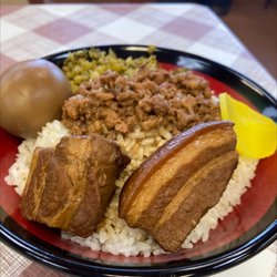 Top China - Soy stewed pork belly