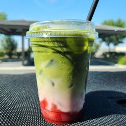 Yaqui Coffee House - Matcha Meets Fresa