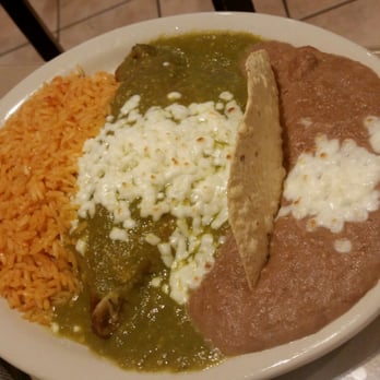 Restaurant Nuevo Leon - Cheese chili rellano, rice &  beans - Mexican Near Me - Fort Worth, Texas
