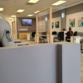 Elite Nails & Spa - Waiting for the master Jason! He's damn good - Nail Salons Near Me - Oxnard, California Elite Nails & Spa - Waiting for the master Jason! He's damn good - Nail Salons Near Me - Oxnard, California