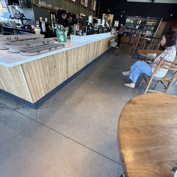 Starbucks - Coffee & Tea Near Me - Danbury, Connecticut Starbucks - Coffee & Tea Near Me - Danbury, Connecticut