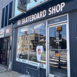 VU Skateboard Shop - Shop exterior