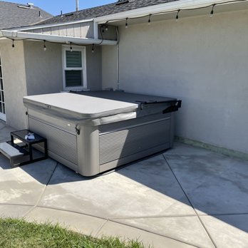 OC Spas & Hot Tubs - Hot Tub & Pool Near Me - Costa Mesa, California