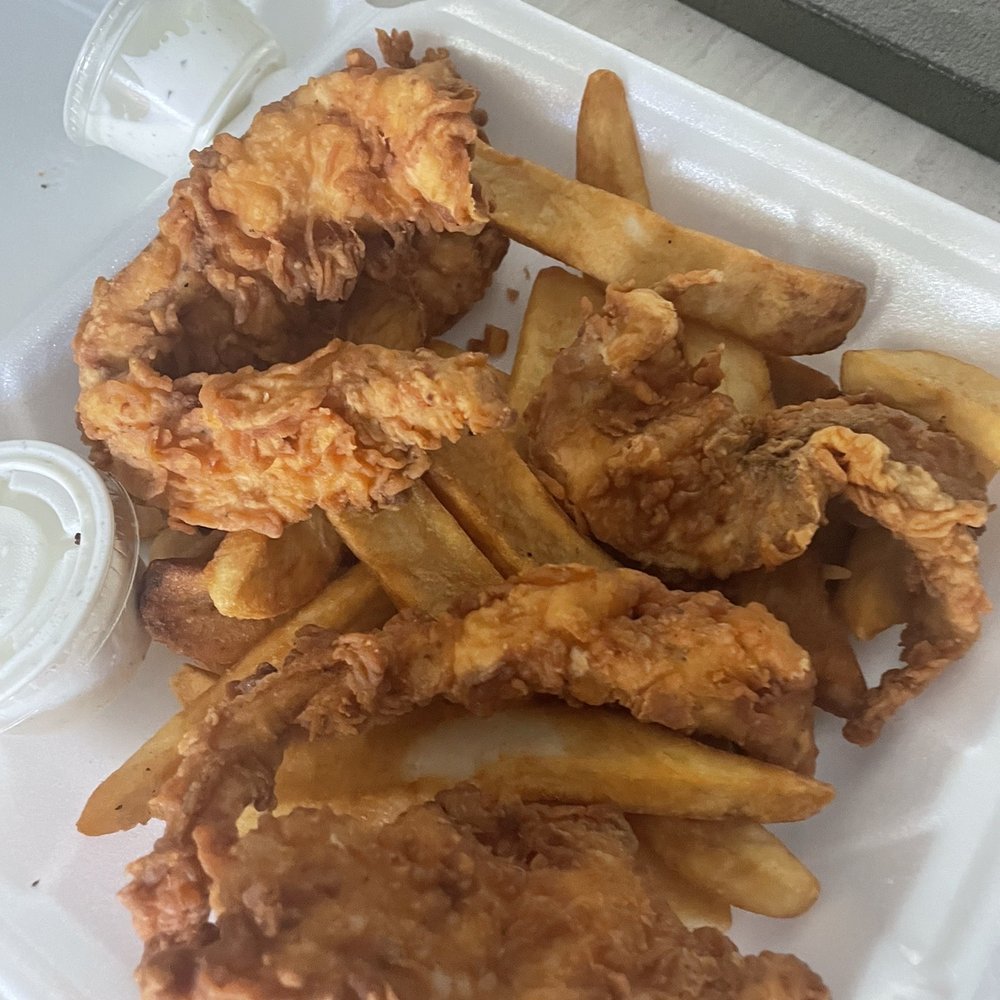 AZ diner - Chicken strips and fries - American Near Me - Surprise, Arizona AZ diner - Chicken strips and fries - American Near Me - Surprise, Arizona
