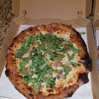 786 Degrees - Fungi Lama to go (4/5) - Pizza Near Me - Los Angeles, California