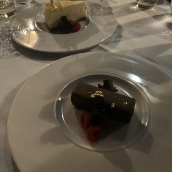 Citron - Cheesecake and macadamia dessert bar - New American Near Me - Baltimore, Maryland