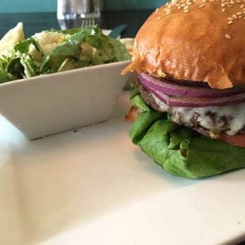26 Beach Restaurant - Kobe Beef Burger - New American Near Me - Venice, California 26 Beach Restaurant - Kobe Beef Burger - New American Near Me - Venice, California