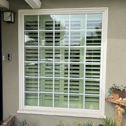 Isabby Glass - Fixed window