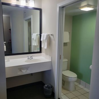 Garner By IHG - Hotels Near Me - Londonderry, New Hampshire
