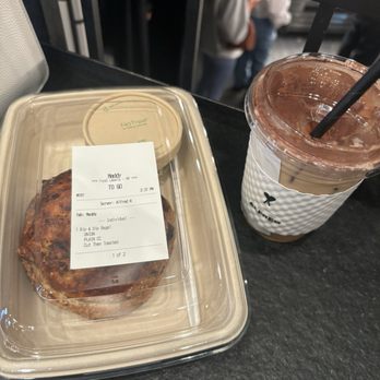 Alfred Coffee - Onion bagel - Coffee & Tea Near Me - Los Angeles, California Alfred Coffee - Onion bagel - Coffee & Tea Near Me - Los Angeles, California