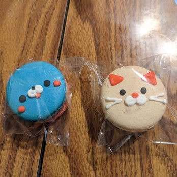 Sweet Box - Oreo (left), Vanilla (right) - Candy Stores Near Me - Buena Park, California Sweet Box - Oreo (left), Vanilla (right) - Candy Stores Near Me - Buena Park, California