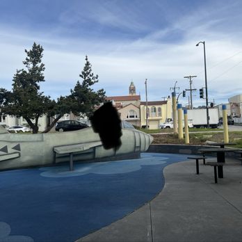 Larsen Playground - My son's older now lol but always loves climbing on this thing lol. - Playgrounds Near Me - San Francisco, California